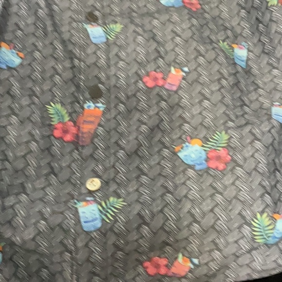 Tommy Bahama - Picture 7 of 8